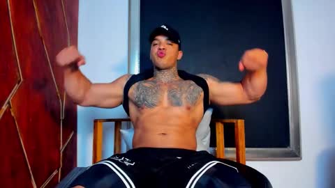 Snapshot of aquiles_elpapi chatting on November 2025 02:24:02 AM AquilesElpapi online show from November 2025 02:24:02 AM