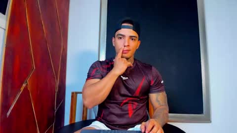 Snapshot of aquiles_elpapi chatting on November 2025 02:10:01 AM AquilesElpapi online show from November 2025 02:10:01 AM