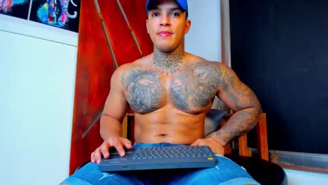 AquilesElpapi online show from November 2025 01:16:02 AM