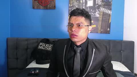 aquilestaylor online show from May 2026 01:07:02 PM