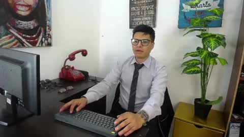 aquilestaylor online show from June 2026 12:26:02 PM