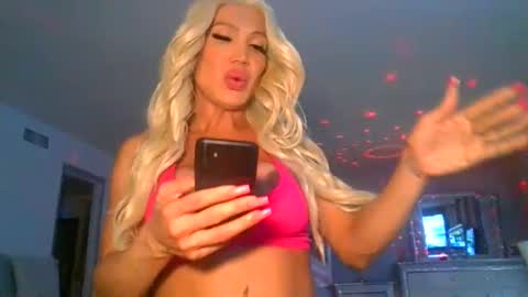 Snapshot of arabitsmariam chatting on January 2025 03:59:01 AM arabictsmariam online show from January 2025 03:59:01 AM