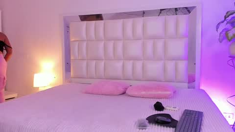   online show from January 2025 05:10:02 AM