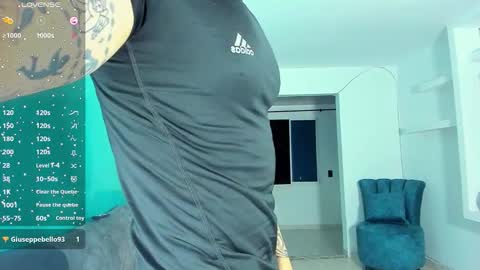 Snapshot of ares_blue chatting on November 2025 12:11:02 AM ares blue online show from November 2025 12:11:02 AM