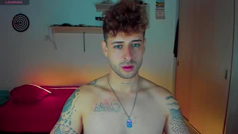 Snapshot of ares_blue chatting on January 2026 12:21:01 PM ares blue online show from January 2026 12:21:01 PM