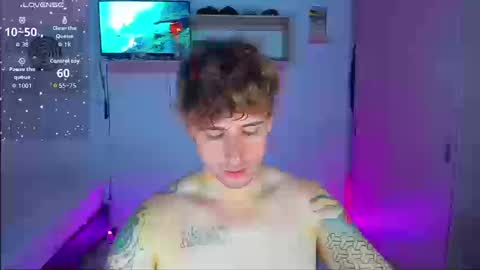 Snapshot of ares_blue chatting on February 2026 01:09:02 PM ares blue online show from February 2026 01:09:02 PM