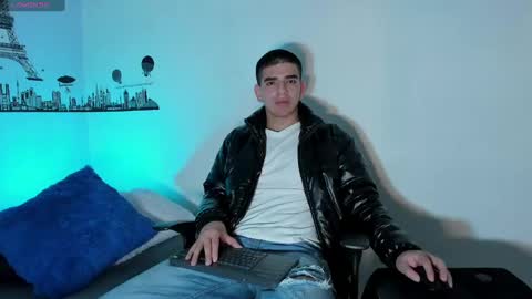 Snapshot of ares_johnsonn chatting on December 2024 06:28:01 PM Ares online show from December 2024 06:28:01 PM