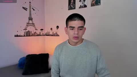 Snapshot of ares_johnsonn chatting on December 2024 04:34:01 PM Ares online show from December 2024 04:34:01 PM