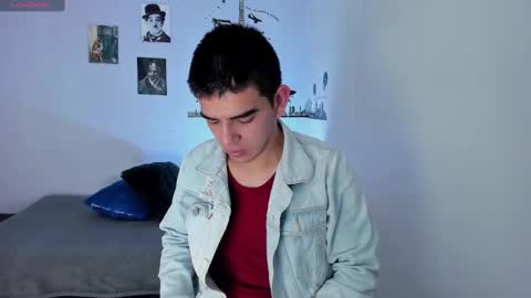 Snapshot of ares_johnsonn chatting on December 2024 04:57:02 PM Ares online show from December 2024 04:57:02 PM