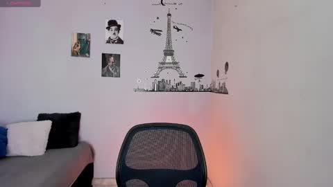 Snapshot of ares_johnsonn chatting on January 2025 01:57:01 PM Ares online show from January 2025 01:57:01 PM