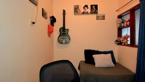 Snapshot of ares_johnsonn chatting on February 2025 06:10:02 PM Ares online show from February 2025 06:10:02 PM