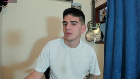 Snapshot of ares_johnsonn chatting on March 2025 06:29:01 PM Ares online show from March 2025 06:29:01 PM