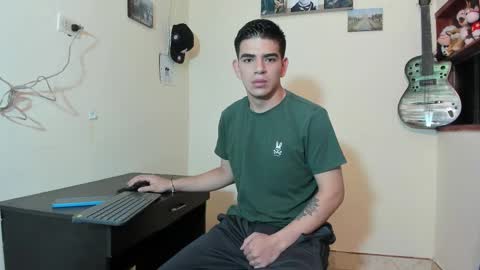 Snapshot of ares_johnsonn chatting on March 2025 11:31:01 AM Ares online show from March 2025 11:31:01 AM