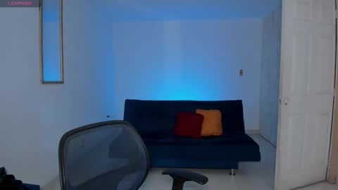 Snapshot of ares_johnsonn chatting on October 2025 12:01:02 PM Ares online show from October 2025 12:01:02 PM