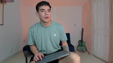 Snapshot of ares_johnsonn chatting on November 2025 10:10:02 PM Ares online show from November 2025 10:10:02 PM