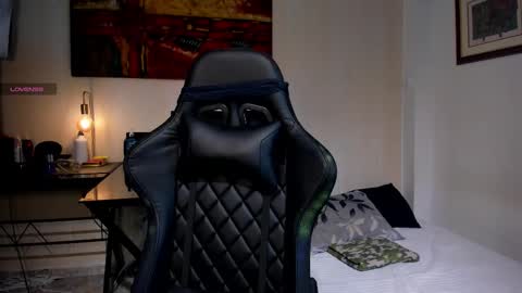 aress444 online show from November 2025 10:09:01 PM