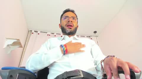 Alex Cortez online show from May 2026 06:04:01 PM