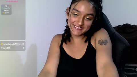 Snapshot of ari_20_ chatting on September 2025 01:11:01 AM Bella online show from September 2025 01:11:01 AM