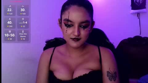 Snapshot of ari_20_ chatting on November 2025 12:56:01 AM Bella online show from November 2025 12:56:01 AM