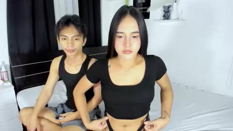 Snapshot of ari_anaa chatting on May 2026 01:29:02 PM AriCandyAnna online show from May 2026 01:29:02 PM