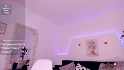 Ari online show from January 2025 07:13:02 PM