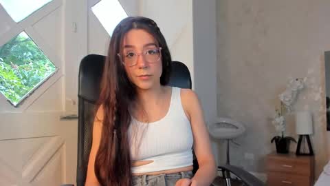 Snapshot of ari_wilde chatting on February 2026 12:34:01 PM Ari Wilde online show from February 2026 12:34:01 PM