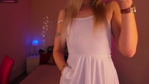 Snapshot of aria69stars chatting on January 2025 11:44:02 AM aria69stars online show from January 2025 11:44:02 AM