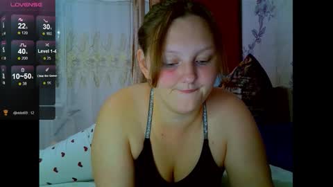 Snapshot of aria__dark chatting on September 2025 09:06:02 PM Aria online show from September 2025 09:06:02 PM