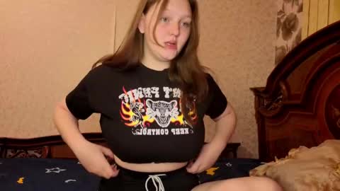 Aria online show from April 2026 07:59:01 PM