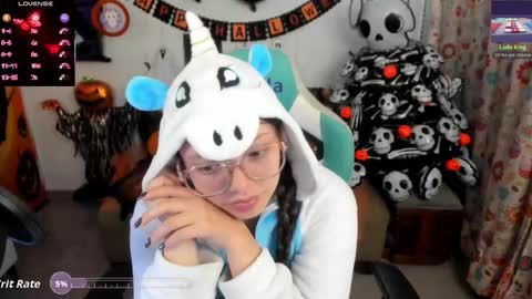 Linda online show from October 2025 02:33:01 AM