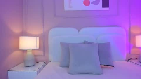 Aria  online show from October 2025 02:31:01 AM