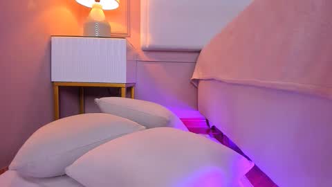 Aria  online show from January 2026 02:17:02 AM