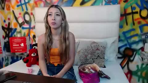 Snapshot of aria_martiin chatting on December 2025 12:24:02 PM aria online show from December 2025 12:24:02 PM