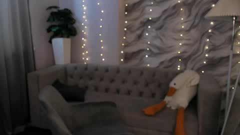 aria_mila online show from May 2026 03:04:02 AM