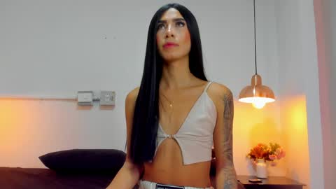 aria_millers1 online show from April 2026 12:16:02 PM