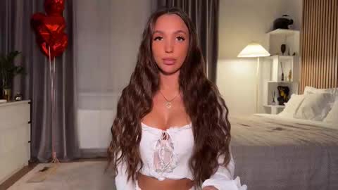 Snapshot of aria_muv chatting on February 2026 06:27:01 PM and online show from February 2026 06:27:01 PM