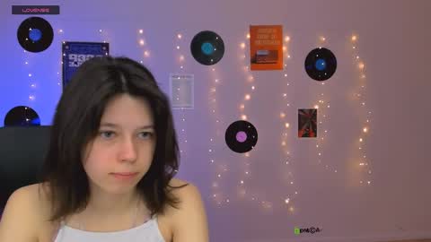 aria_wild_ online show from May 2026 08:52:01 AM