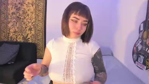 Aria and Orien online show from July 2026 03:18:02 PM