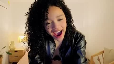 ariaa_23 online show from May 2026 12:37:02 PM