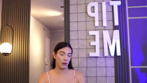 Ariaa online show from March 2026 06:34:02 PM