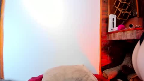 ariaana_ online show from March 2026 06:57:02 PM