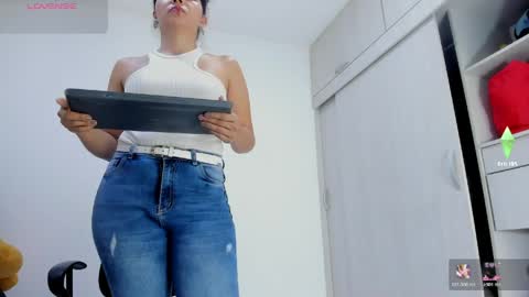 ariacoral online show from May 2026 01:29:02 PM