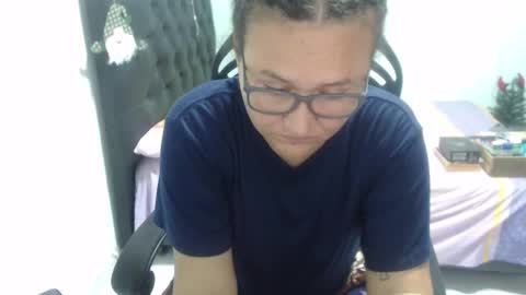 ...Ariana... online show from December 2025 06:24:02 PM