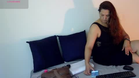 Snapshot of ariadna_grad chatting on April 2026 01:12:01 PM A r i a d n a online show from April 2026 01:12:01 PM