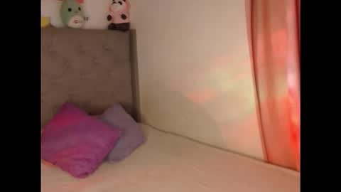 Ari online show from November 2025 05:07:01 AM