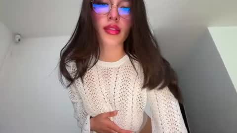 Snapshot of ariadnaz chatting on July 2026 01:01:02 AM ARIADNA IM NEW HERE THANK YOU VERY MUCH FOR FOLLOWING ME online show from July 2026 01:01:02 AM