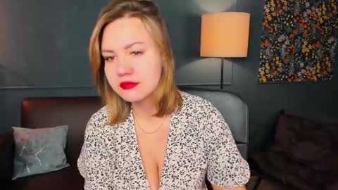 ariaeven online show from December 2025 04:51:02 AM