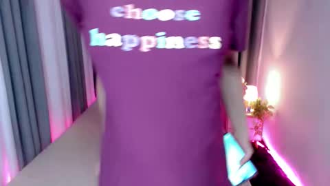 Snapshot of ariahooper chatting on January 2026 06:48:02 AM Christine JorgensenChristmas wish breasts implants online show from January 2026 06:48:02 AM