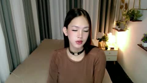 Snapshot of ariahooper chatting on February 2026 03:35:02 AM Christine JorgensenChristmas wish breasts implants online show from February 2026 03:35:02 AM