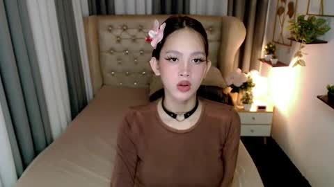 Christine  JorgensenChristmas wish breasts implants  online show from February 2026 10:59:01 AM